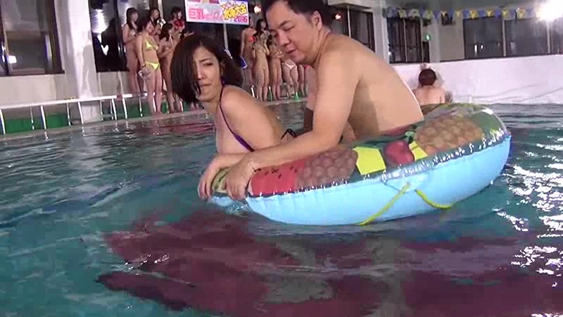 巨乳20人！水泳大会の裏側でザーメンぶっかけエロドッキリ大作戦 - Image 19