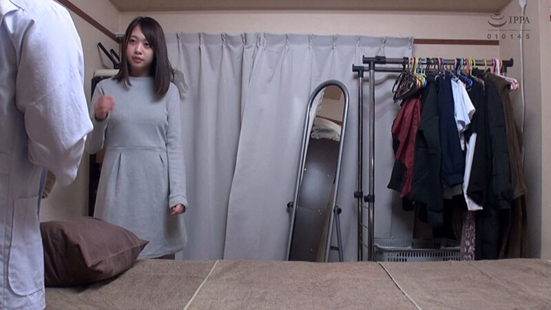 川田みはる 魔法のオイルで快感マッサージ 画像1
