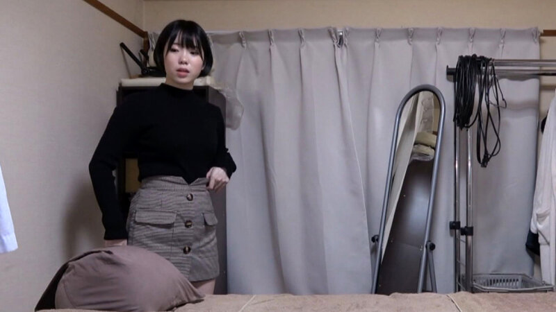 朝日りん 魔法のオイルで快感マッサージ 画像1