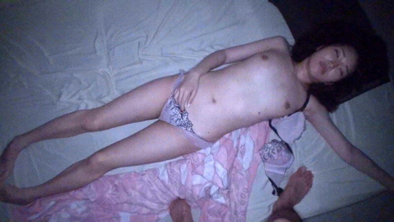 志恩まこ 暗闇でイタズラ中出し 画像3