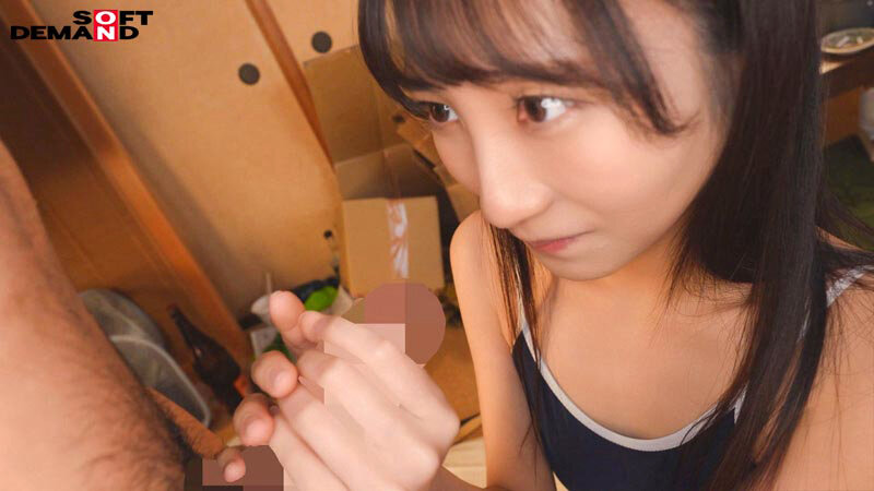 長身スレンダー美女が粘着オジサン達にかわりばんこでずーーっとイかされ続ける1日限りのワケあり合法共同生活 18歳絶頂開発 皆川らん 12枚目