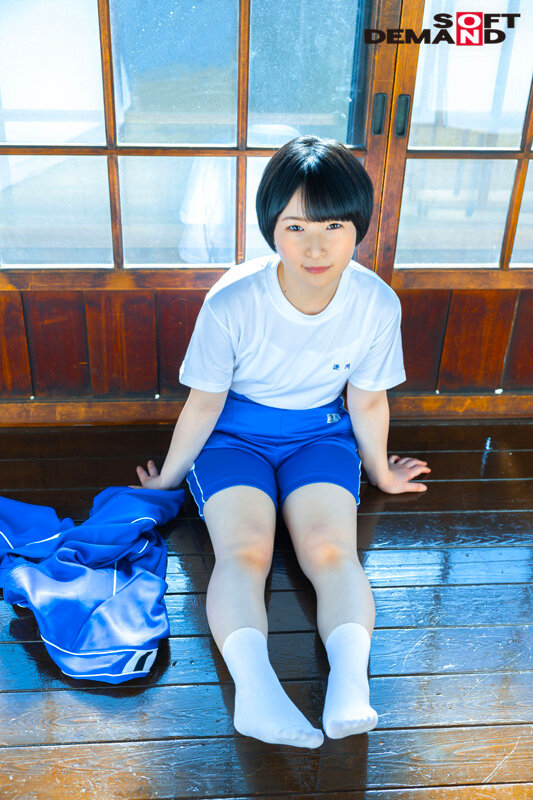 身長148cm、幼いカラダは発育途中の証 源川ゆずな AV DEBUT 画像2