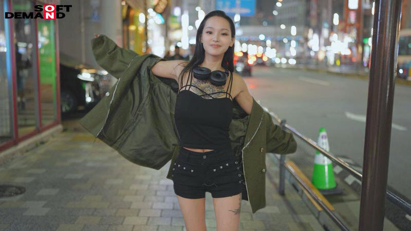 新人 DJ 選元らな(20)AVデビュー【ニュー個撮】 画像4