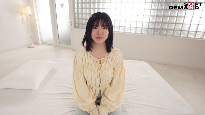 未だ恋も知らない処女 湯浅紬(20) クラスで唯一物怖じせずに話せる、化粧っ気のない二次元エロ好き女オタク。そんなあの娘が東京でAVデビュー 画像7