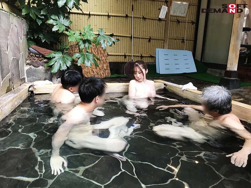 タオル一枚 男湯入ってみませんか?第54弾 箱根湯本温泉でゲットした体育会系部活所属のスポーツ女子大生6人に突撃!「男性客に膣内を奥まで計測してもらう」編! 画像8