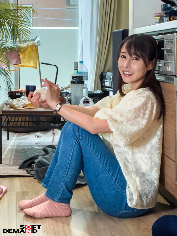 子育てが落ち着き大学生になった人妻は、僕と下宿先でヤリまくり。熟女大生 狩野美代子40歳 画像2