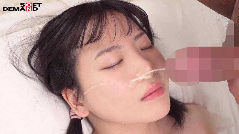 未だ恋も知らない処女 湯浅紬（20） クラスで唯一物怖じせずに話せる、化粧っ気のない二次元エロ好き女オタク。そんなあの娘が東京でAVデビュー サンプル画像 21