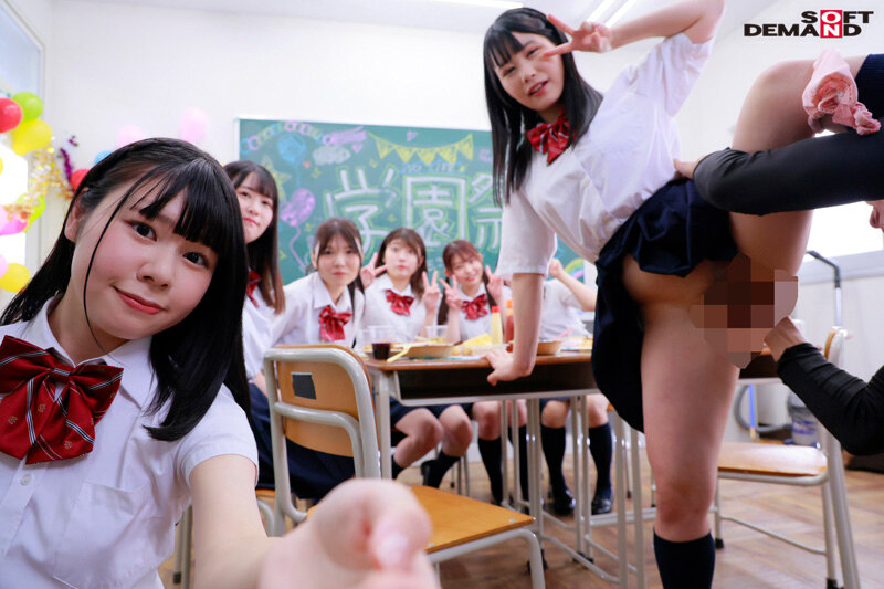 [SDDE-719] Tobijio! School Life Cultural Festival Preparation Edition - School girls in uniform squirting and peeing constantly while at school