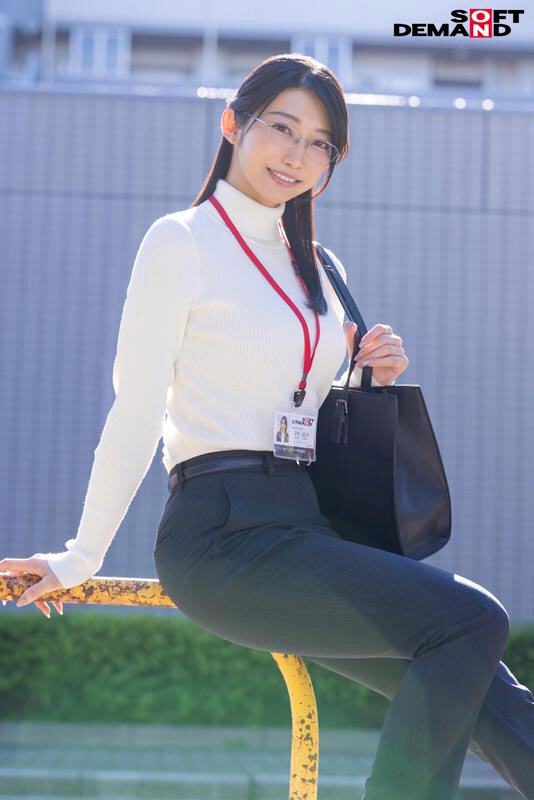【特典版】秘書 守屋よしの 初AV出演 画像3