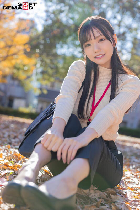 宣伝部 松永あかり 2度目のAV出演 はじめて尽くしの5日間に密着! こっそり露出 主観フェラ ローションプレイ 玩具オナニー 3P 画像2