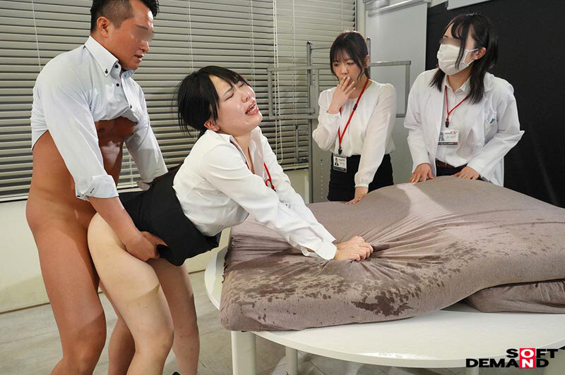 「人は延々と潮を噴かされ続けたらどうなるか?」をSOD女子社員3名が真面目に検証 計82回の拡散!長距離!連続!イクスプロージョン潮噴き実験 SOD性科学ラボREPORT21 画像20