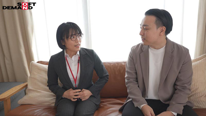 いつでもちゃんと人の気持ちを汲んだ前向きな言葉で元気をくれるコミュ力高めの頼れる処女SOD女子社員 童貞さんと初AV出演 総務部 中途1年目 大隈睦心 31歳 画像8