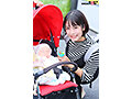 マジックミラー号 優しい子持ちのママにこっそりデカチンを見せつけて 素股で擦りつけて育児でレス気味の欲求不満オ○ンコに旦那の目の前でヌルっと生挿入 産後の柔らかい膣穴が気持ち良すぎて中出し不倫SEX 「母乳が出ちゃうママさんまで…！？」 