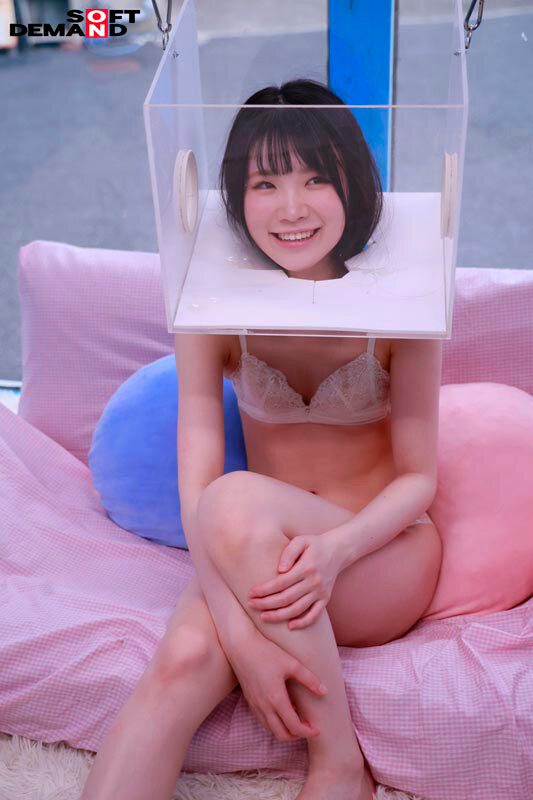 ’FREEZE’し続けられたら賞金ゲット！ どんな妨害をされても絶対に動いちゃダメ！ ウブな女子大生限定！ ノーリアクションで快感ガマン耐久チャレンジ！！ 画像16