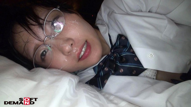 欲にまみれた制服少女は、大人たちに犯●れ中毒 まい 画像18