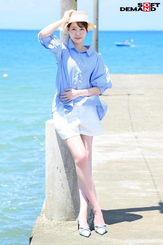 身長177cm 官能的で艶やかな美脚 高村澪 33歳 AV DEBUT 画像2