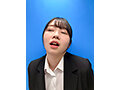 ここで撮影した写真を貼れば絶対合格するというピストンバイブ証明写真ボックス2リクルートスーツの女子大生がどんなに突かれても笑顔をキープ来訪者K.Hさん 画像1