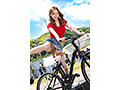 【SHIGEKI×SODSTAR】これが限界ギリギリ公然露出潮吹き 小倉由菜アクメ自転車がイクッ！ - 2
