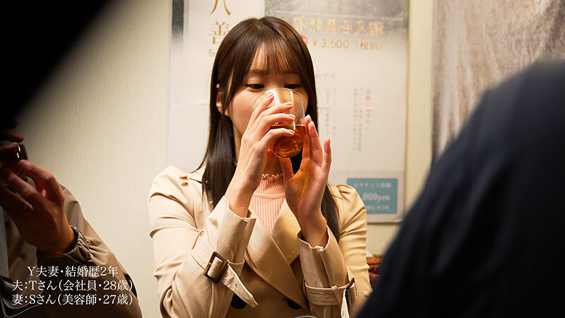 デカ尻人妻限定 砂風呂に埋まって身動きできない催淫NTR拘束マッサージ 横が見えない状態で、隣に夫が居るのにイッてもイッても止めずに絶頂させ続けた女の「サイレント絶叫」 画像1