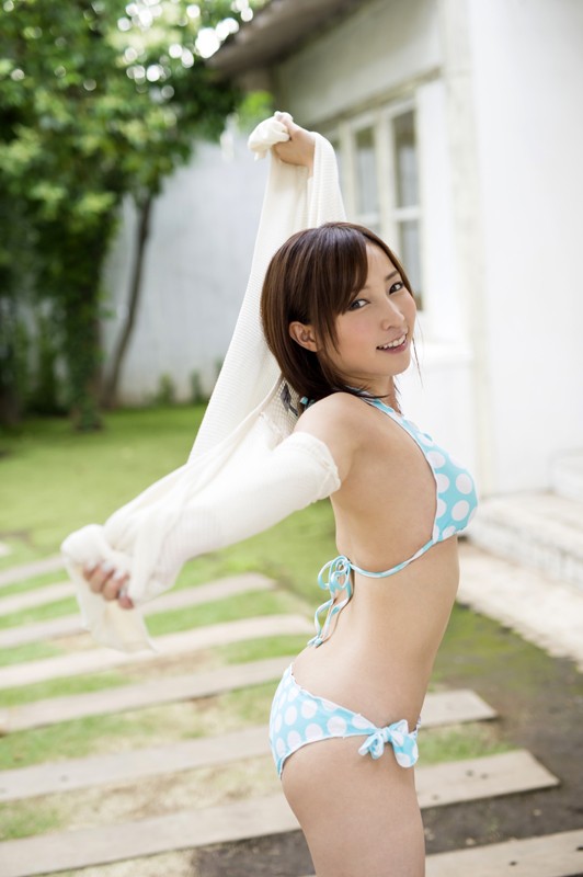 美波ねい AV Debut（ブルーレイディスク） 画像2