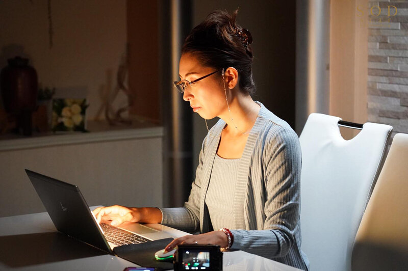 STARS-523 第 19 部分 - 102 分钟