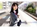 小倉由菜 満員電車で通学中の美少女女子○生を征服痴● サンプル画像1