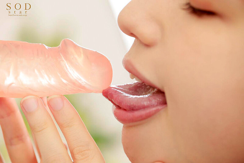 10発の精子ぜ〜んぶぶっかけ!ず〜っと笑顔でしゃぶってくれるフェラチオ天使 ローレン花恋 画像2