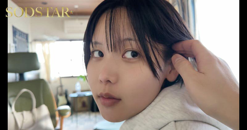 「3日間すっぴんで過ごす彼女と休日4SEX」付き合って1ヵ月の僕らは仕事終わりの金曜日に僕の家の最寄り駅で待ち合わせをして、初めてお泊りをした。翌日彼女は帰る予定だったけど、まだずっとそばにいたくて、週末はずっと僕の家でSEXをしていた。そんな何の変哲… 柴崎はる 画像8