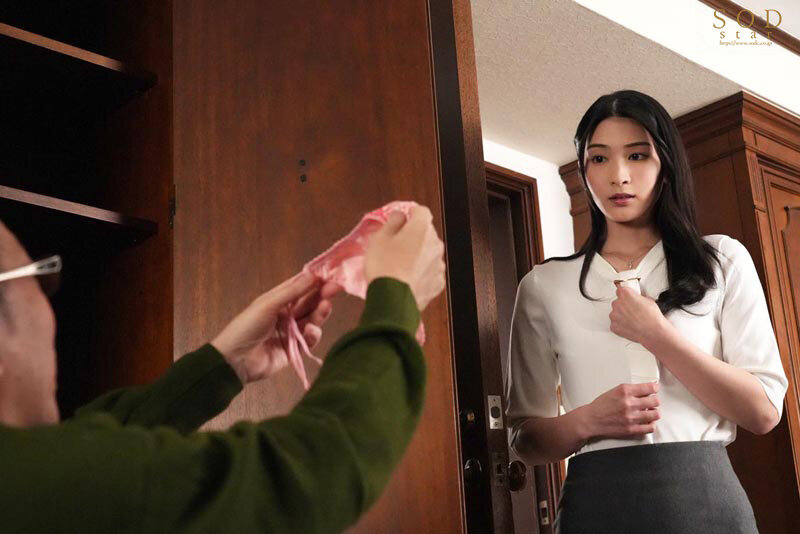夫の葬儀翌日からクズ義父に狂いそうなほど、無理矢理孕ませ中出しされる未亡人 本庄鈴 画像11