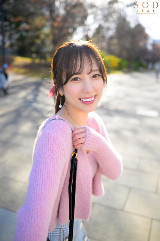 無邪気なおねだりフェイスにズキュン!ず〜っと振り回されっぱなし イチャイチャ!たじたじ!ヤリまくり!ハメ撮り!デビュー2周年記念デート 小湊よつ葉【特典映像付き】 画像2