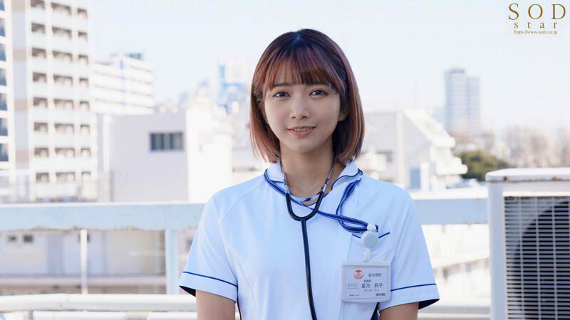 院内に夜な夜な響く喘ぎ声の実態は!? 話題の美人看護師を極秘取材 笑顔の杭打ち騎乗位と涎たっぷりフェラで入院患者をヌキまくる隠れ痴女ナース 星乃莉子 画像4