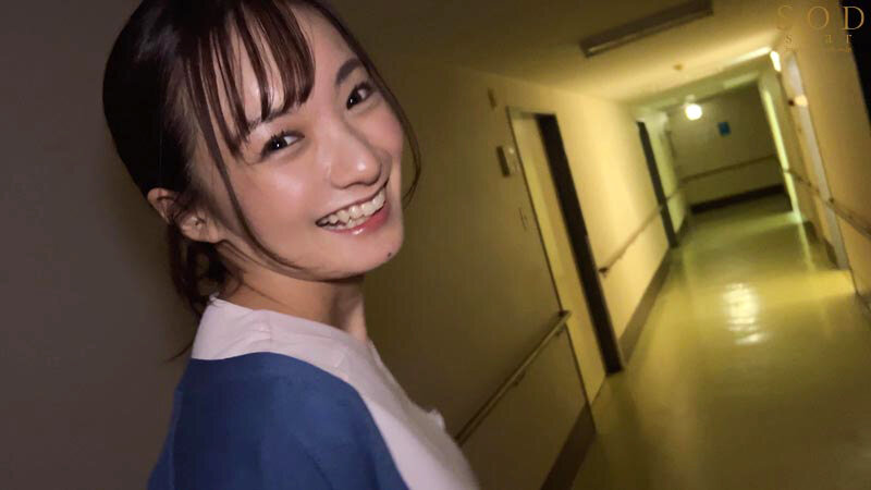 検査入院のため訪れたクリニックで偶然再会した元カノナースと、夜勤中こっそりいたるところで生フェラ&ベロチューしまくった。 渚恋生 画像17