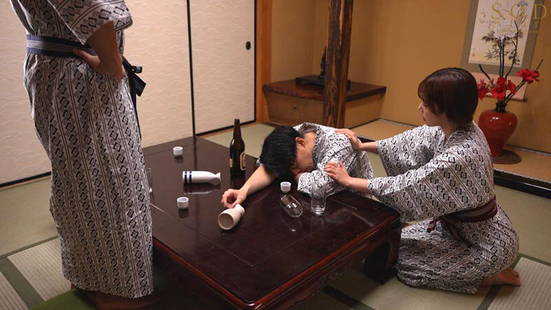 雌ノ宿〜妻ハ乱レ穢サレル〜 紗倉まな 画像4