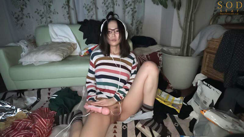 アラサー喪女ニート3 悪い男にナンパされた!ホスト風イケメンにホイホイついていったら、その仲間たちに干物マ×コをタライ回しにされちゃった。天宮花南 画像17