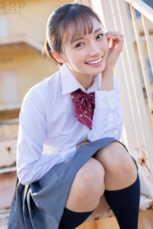 「ひさしぶりに学校いってみいひん?」かつての同級生と10年ぶりに再会。当時ヤリまくっていた思い出の校舎…は跡形もなく…廃墟になった母校の冷たいコンクリートに彼女を押しあて何度も何度も腰を打ちつけた 渚恋生 画像19