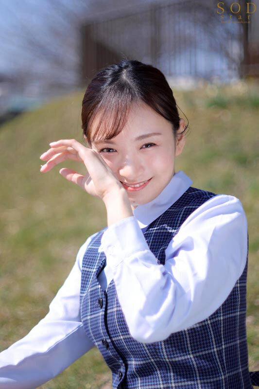 「ひさしぶりに学校いってみいひん?」かつての同級生と10年ぶりに再会。当時ヤリまくっていた思い出の校舎…は跡形もなく…廃墟になった母校の冷たいコンクリートに彼女を押しあて何度も何度も腰を打ちつけた 渚恋生 画像3