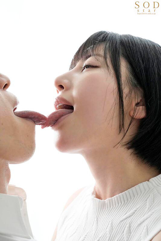 「女性の身体ってこうなってるんだよ?」ミステリアスな美術講師と密なデッサンレッスン 夏目響 画像3