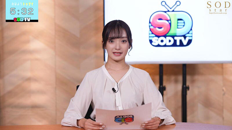 昼は清楚な新人女子アナ恋生は 夜はボクの居残り残業の発声練習に付き合ってくれ とびきり下品な清らか淫語を耳元でささやいて 優しく包み込むようなフィンガーテクと乳首舐めで慰めてくれる神同期 渚恋生 画像2
