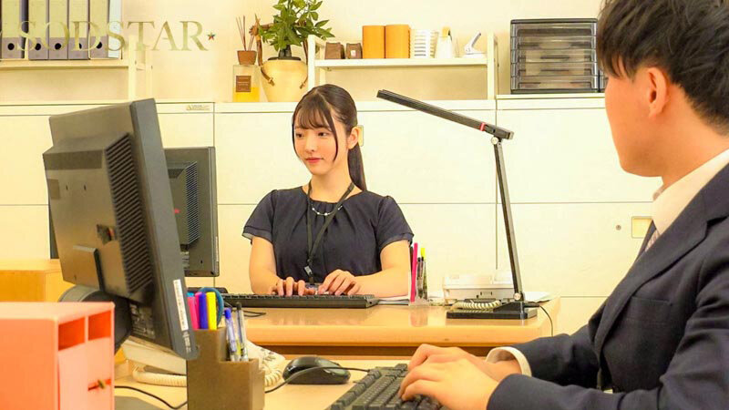 職場でもお構いなしにバレたらヤバい場所で涙目イラマ 年下部下を沼らせる喉奥性感帯のシゴデキ女主任 彩月七緒 画像3