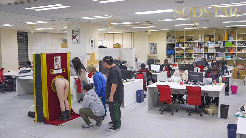 神木麗の壁尻パネルを出張レンタル！暴走する精子満タン男たちのザーメンを膣で受け止め白濁マン汁まみれでガクイキする二日間に密着！ 画像16