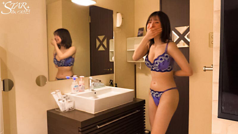 AVデビュー前の秘蔵映像公開!Iカップシャカリキアルバイター女子大学生(20)小笠原菜乃 8枚目