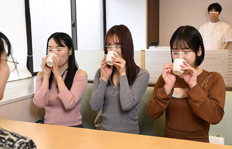 人妻がお漏らしするぐらいドハマりする！性感（マル秘）オイルマッサージ サンプル