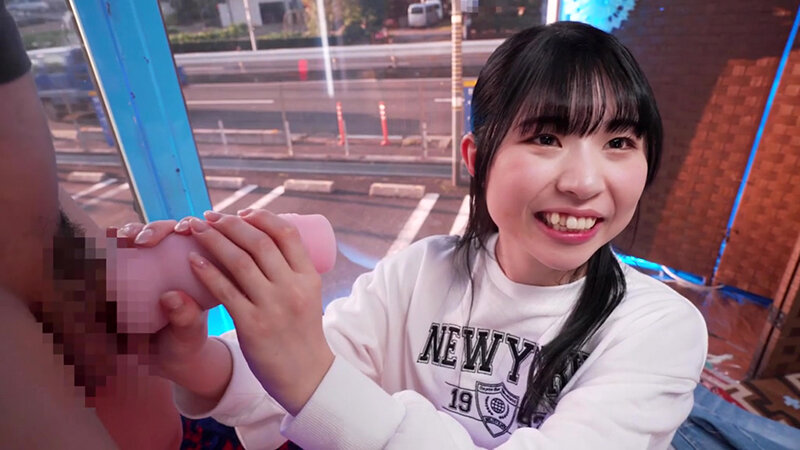 初めての移動式シーシャBar体験!興奮剤入りフレーバーで大胆になった男女が勃起したデカチンとおま〇こを擦り合わせたら素人娘は親友とSEXしてしまうのか?撮って出しマジックミラー号~あかり&ゆうすけ編~ 四ノ宮もも 3枚目
