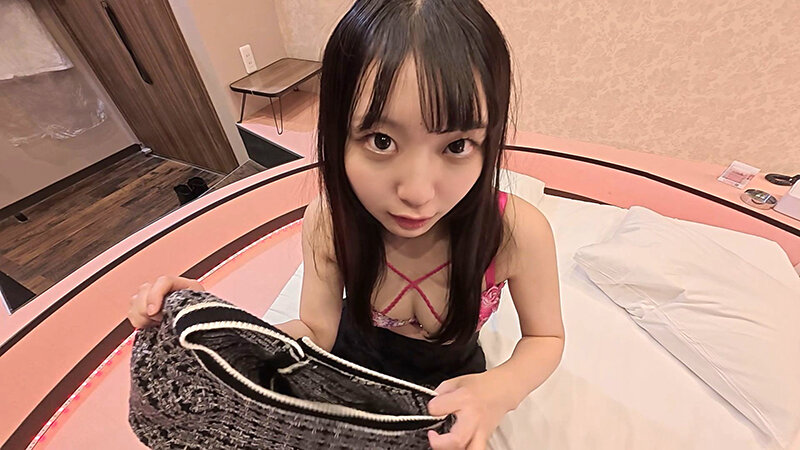 【新映像体験？まじかで見る激エモKISS顔からのビジュつよアクメ】【一番の食べごろボディのド淫乱ビッチ美少女降臨】【ガチで感じてるエチチな生SEX映像】下にも上にも中出し！！2発！！ あおい藍 画像2