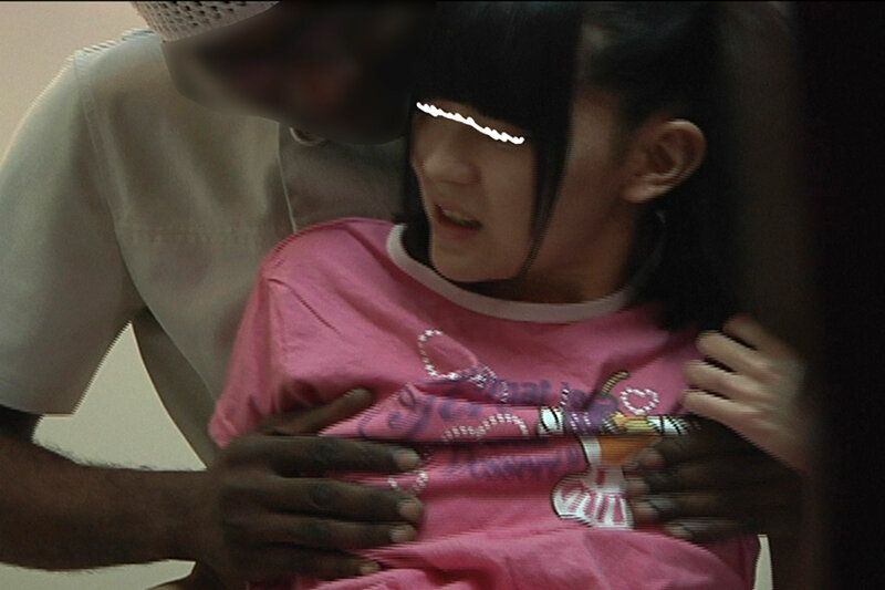 黒人エステ師中出し付きマッサージ 画像1