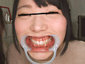 その顔、反則。ぶっ飛んだフェイス。歪み思想なビアンたち。