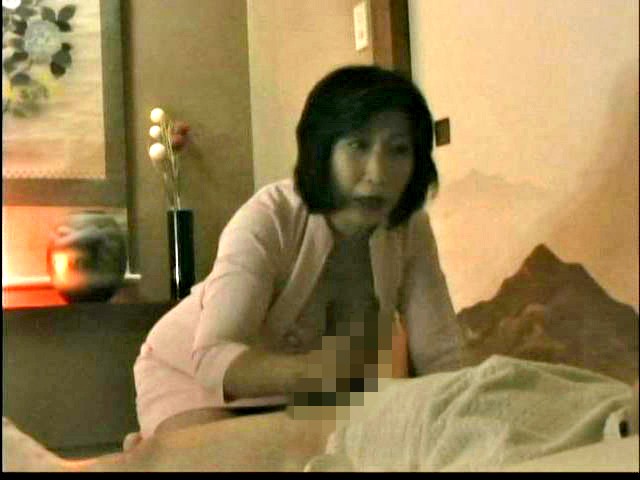 BASE-071 パート 1 - 30 分