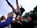 THE 襲撃 野外 素人美女に突然イタズラ襲撃！！ - FANZA版サンプル画像