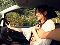 本当は駄目な運転する人妻の乳もみのサンプル画像 4