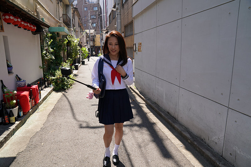 セーラー服熟女失禁羞恥 多田有花 画像2